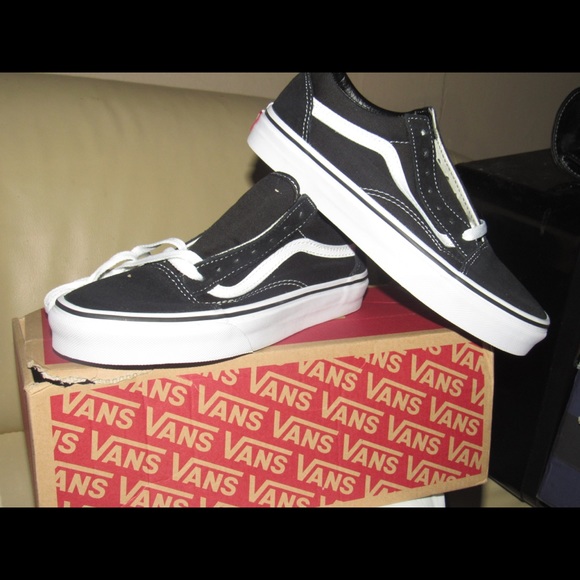Vans - Picture 8 of 8